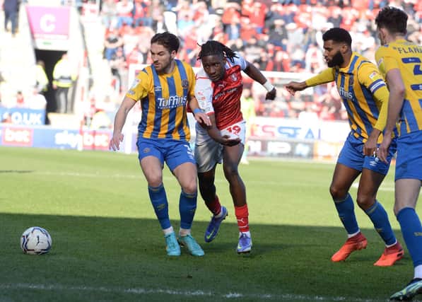 Josh Kayode in first-half action. Picture by Kerrie Beddows