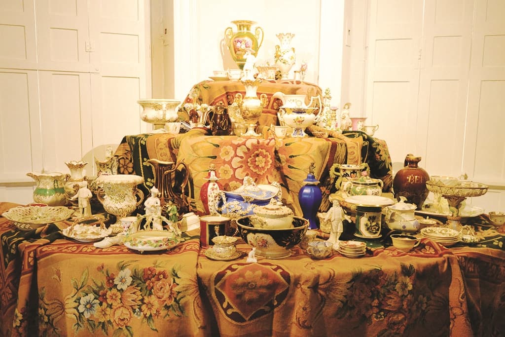 Rockingham Pottery Clifton Park Museum puts contemporary spin on classic Rockingham ...