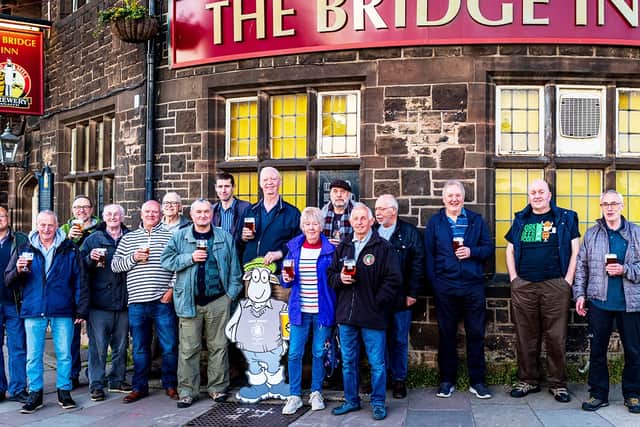 Cheers! Ale lovers mark 30th anniversary milestone with a pint - or ...