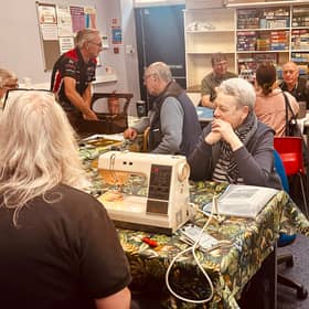 Repair cafes use volunteer skills