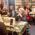 Repair cafes use volunteer skills