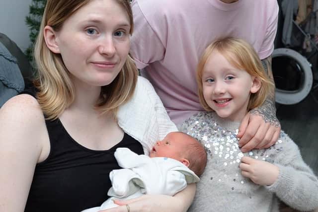 Christmas day baby Theodore McBeth with parents Jade McBeth and Kieran Wallis and sister Aurora - pic by Kerrie Beddows