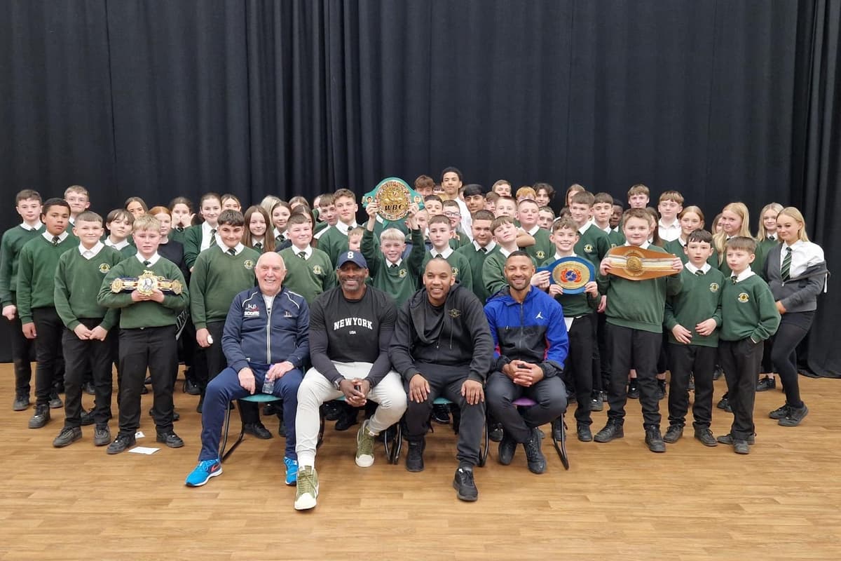 Whitters Boxing Rotherham Former boxing champs’ visit to Wickersley School hits the spot